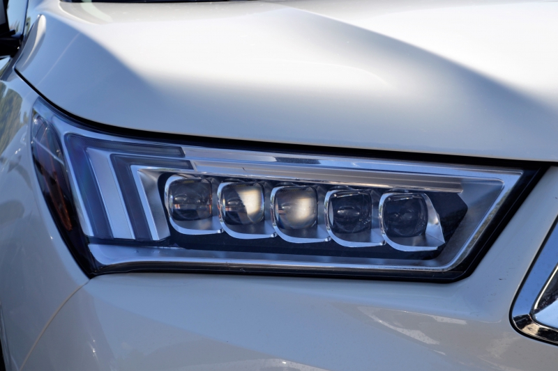 concession-auto-LA PENNE-min_acura-headlamp-2834131